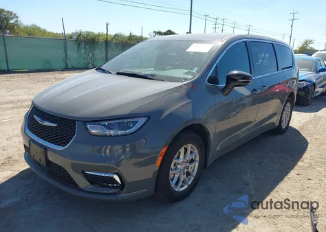 2025 Chrysler Pacifica Select from USA, damaged, VIN 2C4RC1BG0SR551374